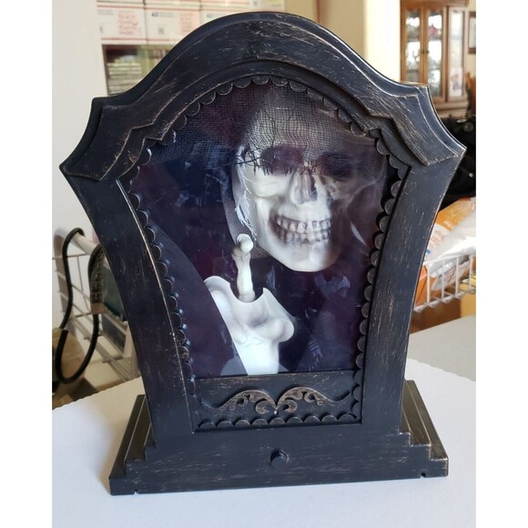 Gemmy Animated Talking Skeleton Tombstone Lights Up Halloween Tested Works Scary - Picture 2 of 16